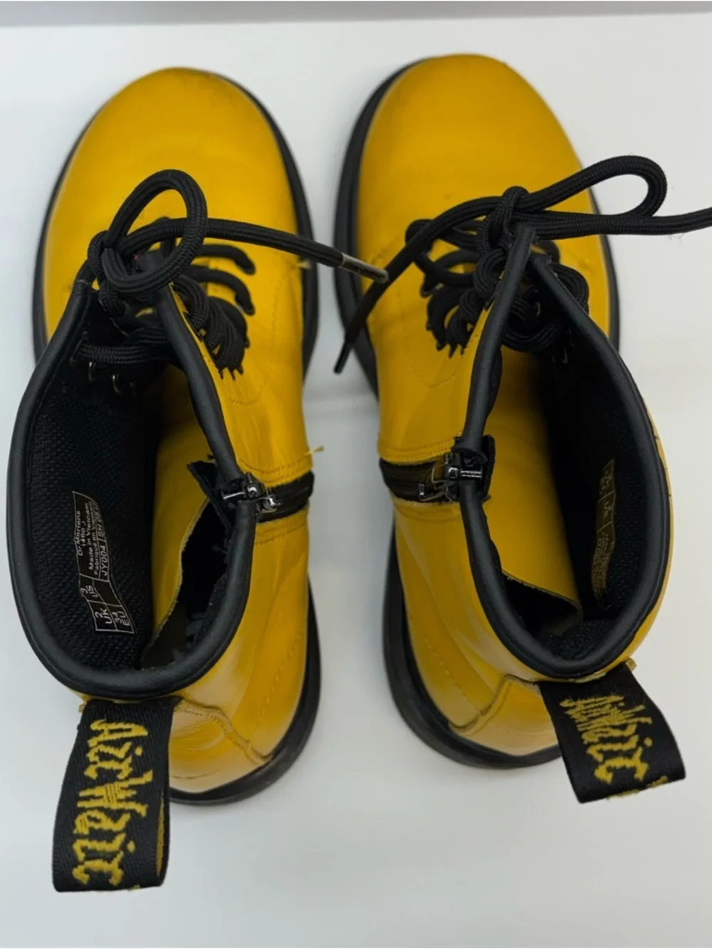 Kids Dr. Martens 1460 Side Zip Yellow Lace-Up Boots Unisex Sz 3